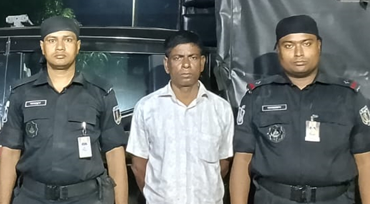 কুষ্টিয়ায় র‌্যাবের অভিযানে খুন ও ডাকাতি মামলার যাবজ্জীবন সাজাপ্রাপ্ত আসামী গ্রেফতার