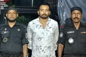 পোড়াদহের মাদকসম্রাট ও সুদের কারবারী যুবলীগ নেতা লিটু র‌্যাবের অভিযানে গ্রেফতার