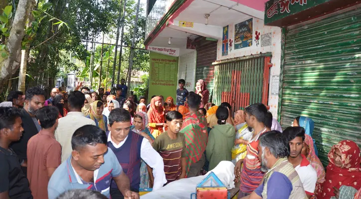 কুষ্টিয়ায় লাশ আটকে পাওনা টাকা দাবি