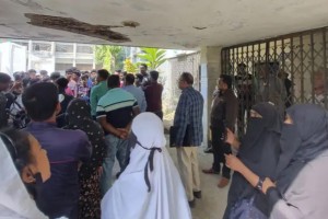 ভেড়ামারায় আন্দোলনরত শিক্ষার্থীদের রেজিস্ট্রেশন বাতিলের হুমকি ও অসদাচরণ’র অভিযোগ