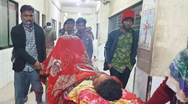 কুমারখালীতে মালবাহী ট্রাকের চাকায় পিষ্ট হয়ে কলেজ ছাত্র নিহত