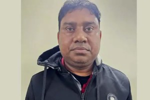 কুষ্টিয়া থেকে গ্রেপ্তারের পর থানা থেকে পালালেন সাবেক ওসি