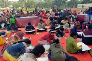 শিলাইদহের রবীন্দ্র কুঠিবাড়ি চত্বরে নবীন-প্রবীণ চিত্র শিল্লীদের মিলন মেলা