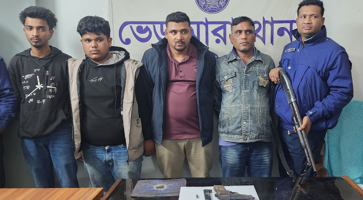 ভেড়ামারায় বিদেশি অস্ত্র ও গুলিসহ চার জন আটক  