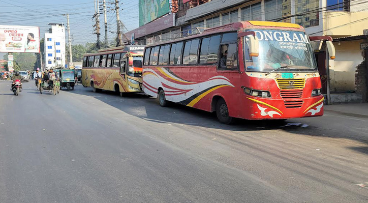 রাজবাড়ী-কুষ্টিয়া রুটে বাস চলাচল বন্ধ 