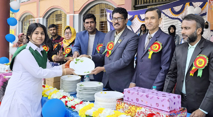 মিরপুর সরকারী বালিকা উচ্চ বিদ্যালয়ে বার্ষিক ক্রীড়া প্রতিযোগিতা অনুষ্ঠিত