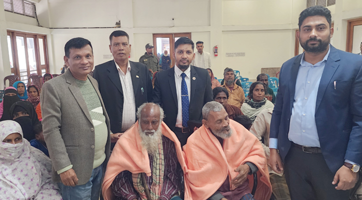 ভেড়ামারা উপজেলা প্রশাসনের পক্ষ থেকে শীত বস্ত্র (কম্বল) বিতরণ