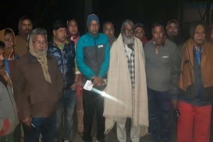 কুমারখালীতে চোর-ডাকাত ঠেকাতে গ্রামবাসীর রাত জেগে পাহারা