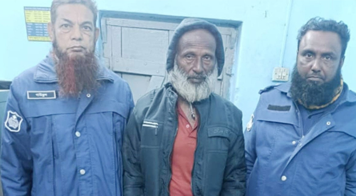 মিরপুরের পোড়াদহে ৭০ বোতল ফেন্সিডিলসহ মাদক ব্যবসায়ী আটক