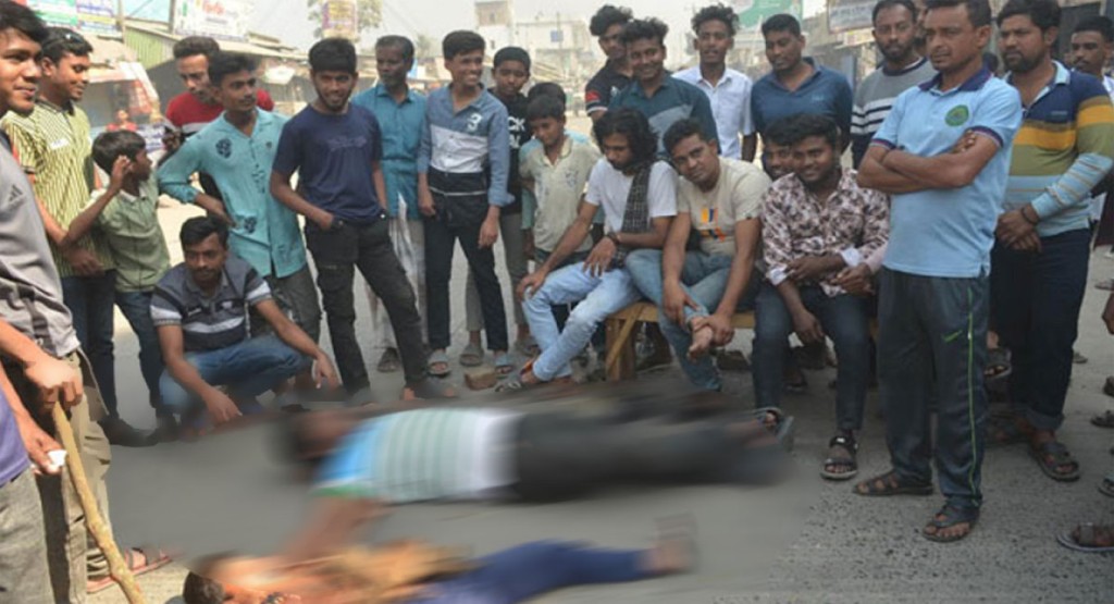 বিএনপি নেতাকে ছাড়িয়ে নিতে সড়ক অবরোধ 2 1111 1739617551 বিএনপি নেতাকে ছাড়িয়ে নিতে সড়ক অবরোধ