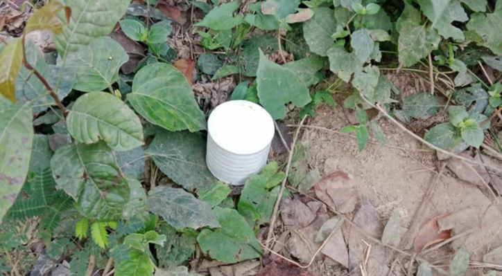 দৌলতপুরে নির্মাণাধীন সেতু এলাকায় সন্ত্রাসীদের বোমা হামলা