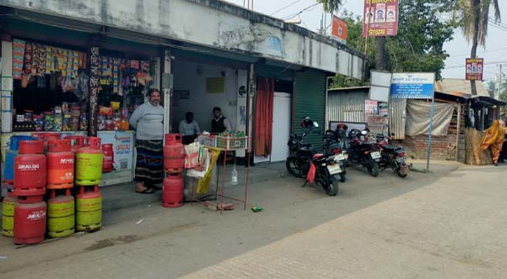 কুমারখালীতে আ.লীগ নেতার উপর দুর্বৃত্তদের হামলা