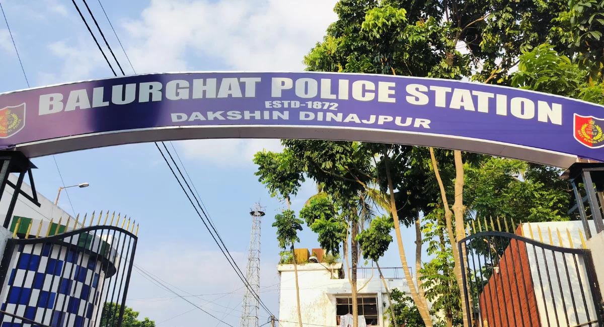 ভারতের পশ্চিমবঙ্গ রাজ্যের দক্ষিণ দিনাজপুরের বালুরঘাট থানা।