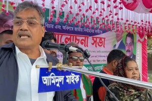 বিএনপির যুগ্ম মহাসচিব ও চাঁপাইনবাবগঞ্জ-৩ আসনের সাবেক এমপি হারুনুর রশিদ। ছবি: সংগৃহীত