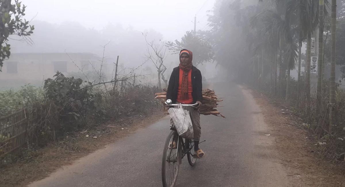 মাঘের শেষে পঞ্চগড়ে বেড়েছে শীতের তীব্রতা, তাপমাত্রা ১০ ডিগ্রির ঘরে
