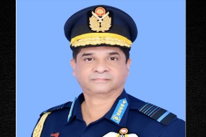 সৌদি আরব ও সংযুক্ত আরব আমিরাত সফরের উদ্দেশ্যে ঢাকা ত্যাগ করেছেন বিমান বাহিনীর প্রধান