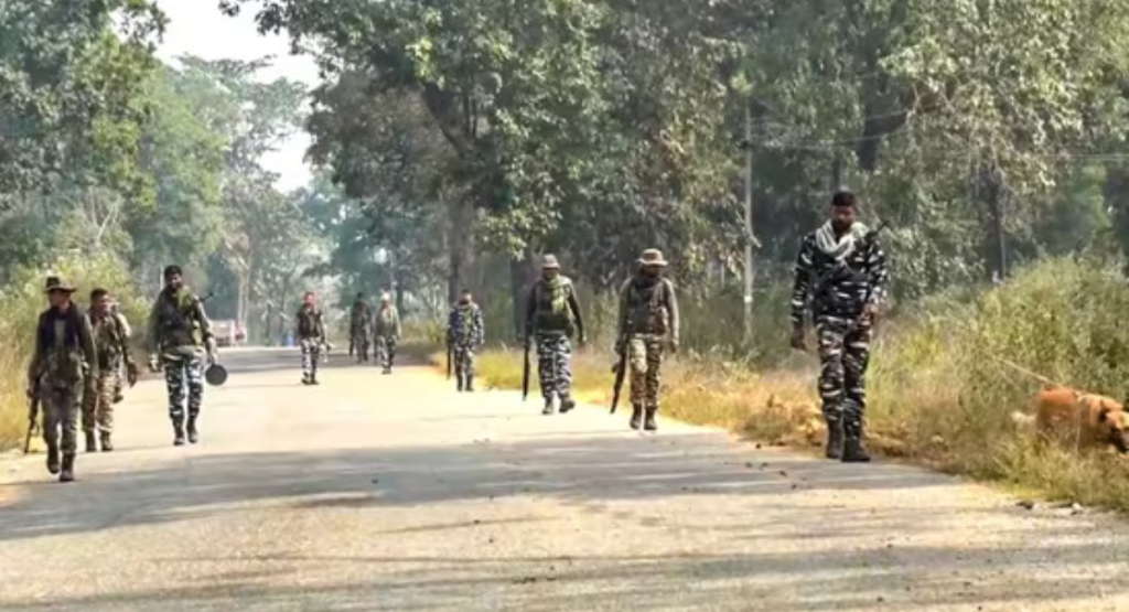 ভারতের ছত্রিশগড়ে ৩১ মাওবাদীসহ নিহত ৩৩ 3 ভারতের ছত্তিশগড়ের মুখোমুখি লড়াই