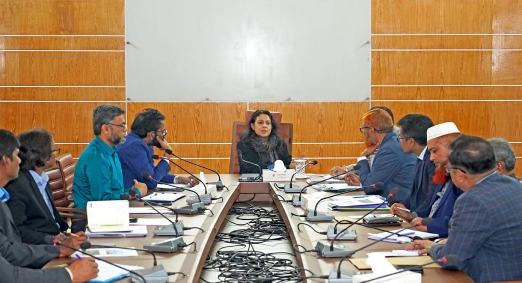 সামাজিক বনায়নের সুবিধাভোগীরা গাছ বিক্রির লভ্যাংশের পরিবর্তে জলবায়ু ট্রাস্ট ফান্ড থেকে অর্থ পাবেন: পরিবেশ উপদেষ্টা 3 1739096246 সামাজিক বনায়নের সুবিধাভোগীরা গাছ বিক্রির লভ্যাংশের পরিবর্তে জলবায়ু ট্রাস্ট ফান্ড থেকে অর্থ পাবেন: পরিবেশ উপদেষ্টা