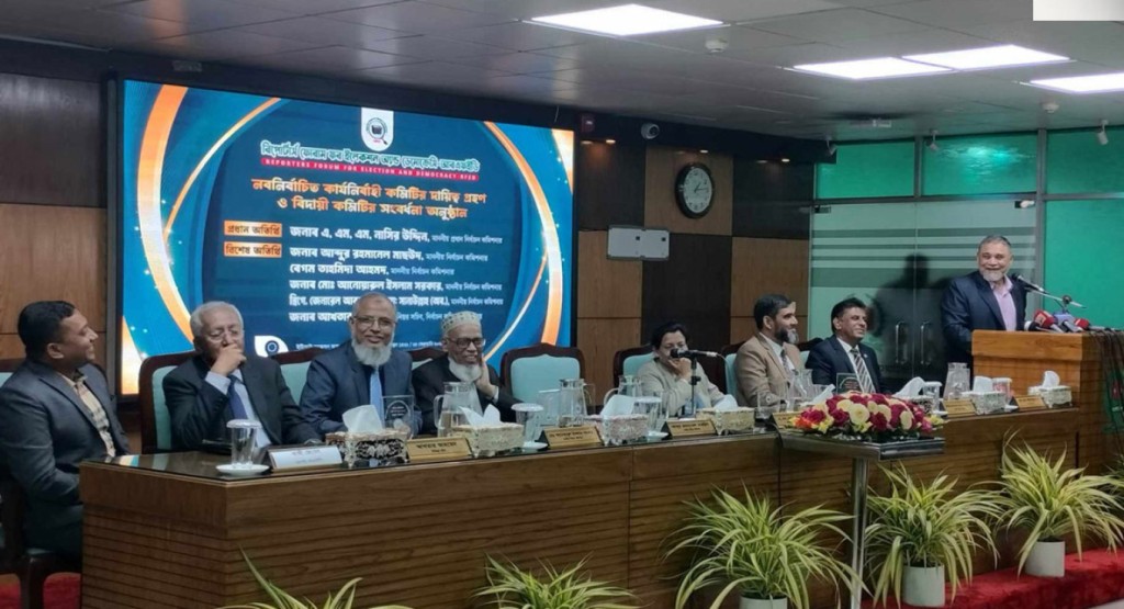১৭ লাখ মৃত ভোটার কবর থেকে ভোট দিয়েছে: সিইসি 4 CEC 1740392502 ১৭ লাখ মৃত ভোটার কবর থেকে ভোট দিয়েছে: সিইসি