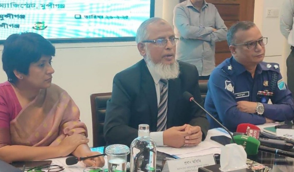 স্থানীয় সরকার আগে করলে ডিসেম্বরে সংসদ নির্বাচন সম্ভব না : ইসি কমিশনার 4 EC 1740583066 স্থানীয় সরকার আগে করলে ডিসেম্বরে সংসদ নির্বাচন সম্ভব না : ইসি কমিশনার