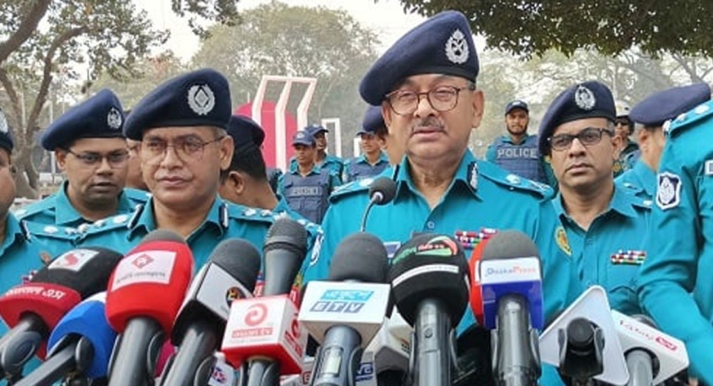 শহীদ মিনারে চার স্তরের নিরাপত্তা 4 2