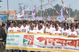 ‘জাগো বাহে তিস্তা বাঁচাই’ পদযাত্রায় মানুষের ঢল