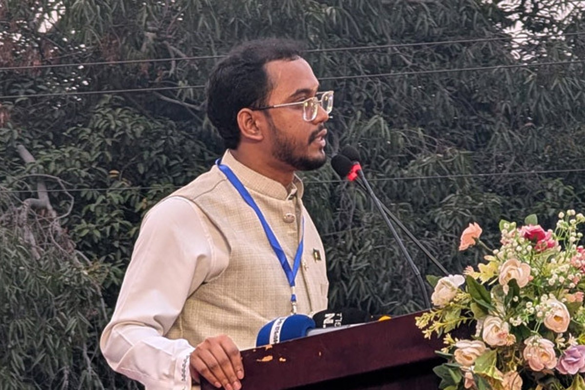 নাহিদ ইসলামকে ‘গণতন্ত্রের ইমাম’ আখ্যা দিলেন হান্নান
