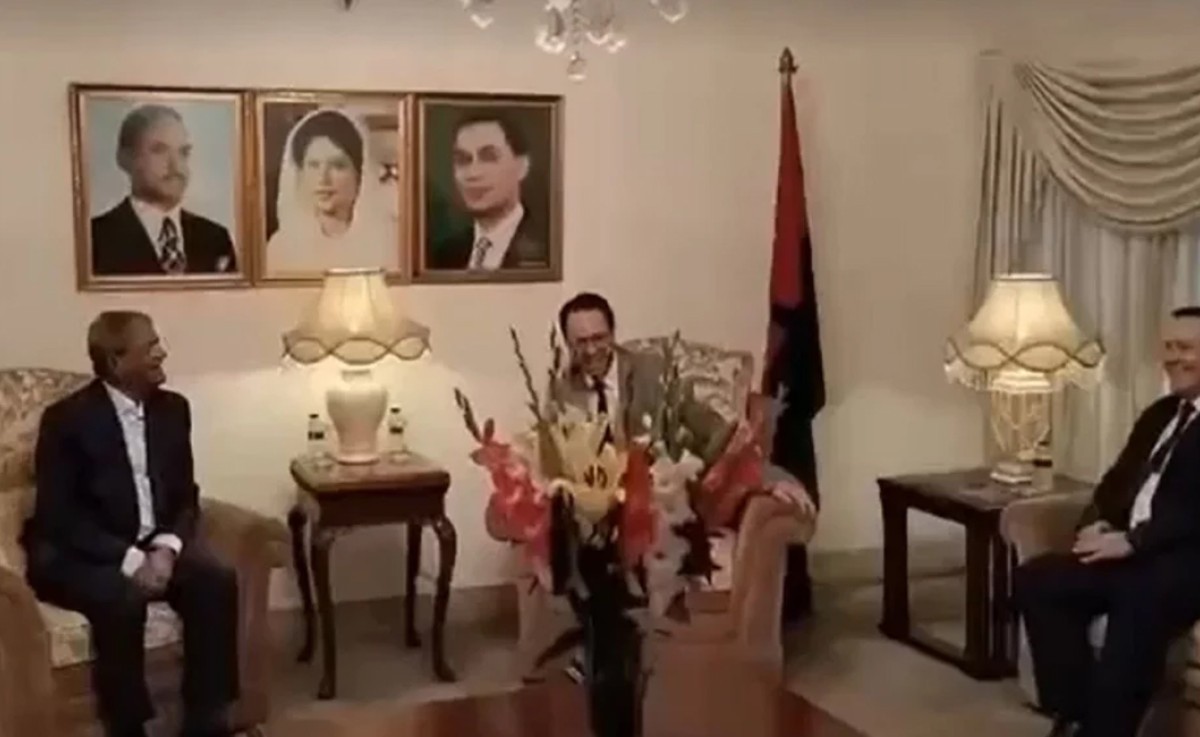 বিএনপি মহাসচিব মির্জা ফখরুল ইসলাম আলমগীরের সঙ্গে বৈঠকে ব্রিটিশ হাইকমিশনার