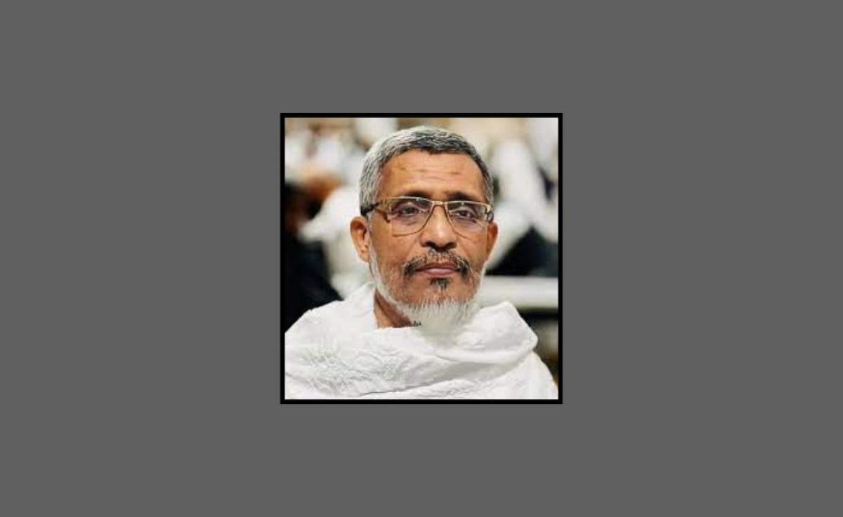 ওমরাহ শেষে দেশে ফিরলেন বাবর