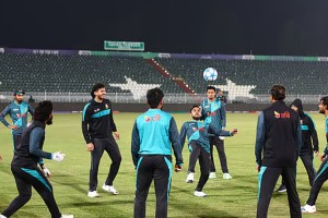 চ্যাম্পিয়ন্স ট্রপি: এ’ গ্রুপ থেকে সেমিফাইনালে উঠতে নতুন সমীকরণ