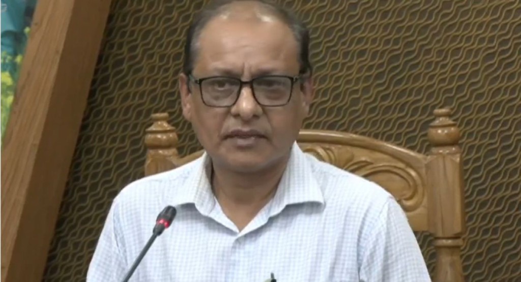 ভাষার বইয়ের ওপর অনলাইন কন্টেন্ট ও লেকচার তৈরি করবে সরকার 2 bidhan ranjan 1740129616 ভাষার বইয়ের ওপর অনলাইন কন্টেন্ট ও লেকচার তৈরি করবে সরকার