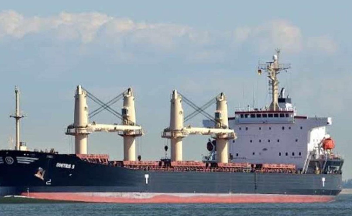 আর্জেন্টিনা থেকে আমদানি করা ৫২ হাজার টন গম চট্টগ্রাম বন্দরে পৌঁছেছে