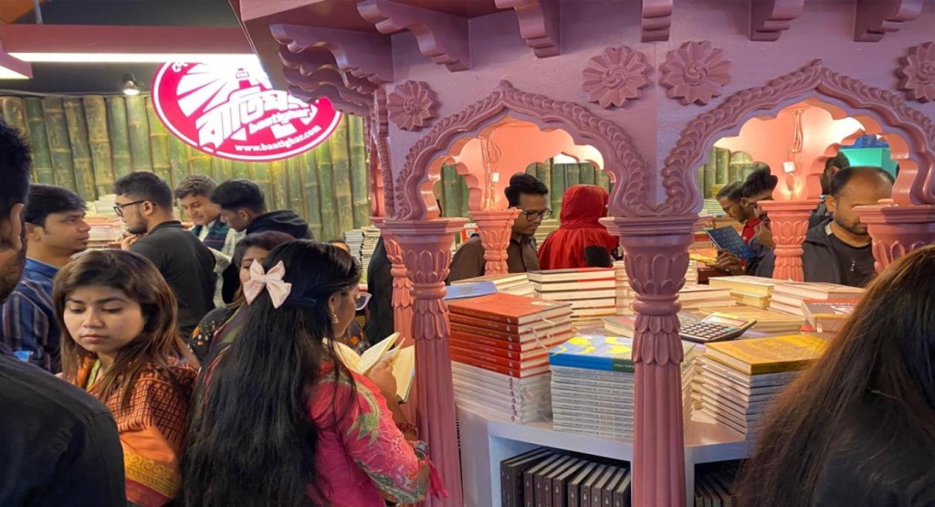 বইমেলায় নতুন বইয়ের সমারহ, নেই তসলিমার বই: সব্যসাচীর বিষয়ে তদন্ত কমিটি 4 book 1 1739292628 বইমেলায় নতুন বইয়ের সমারহ, নেই তসলিমার বই: সব্যসাচীর বিষয়ে তদন্ত কমিটি