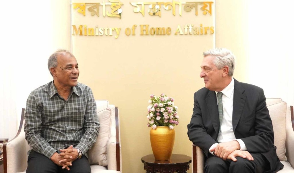 রোহিঙ্গা প্রত্যাবাসনে মিয়ানমারকে আন্তর্জাতিকভাবে চাপ প্রয়োগের আহ্বান স্বরাষ্ট্র উপদেষ্টার 3 defence advisor 1740671869 রোহিঙ্গা প্রত্যাবাসনে মিয়ানমারকে আন্তর্জাতিকভাবে চাপ প্রয়োগের আহ্বান স্বরাষ্ট্র উপদেষ্টার