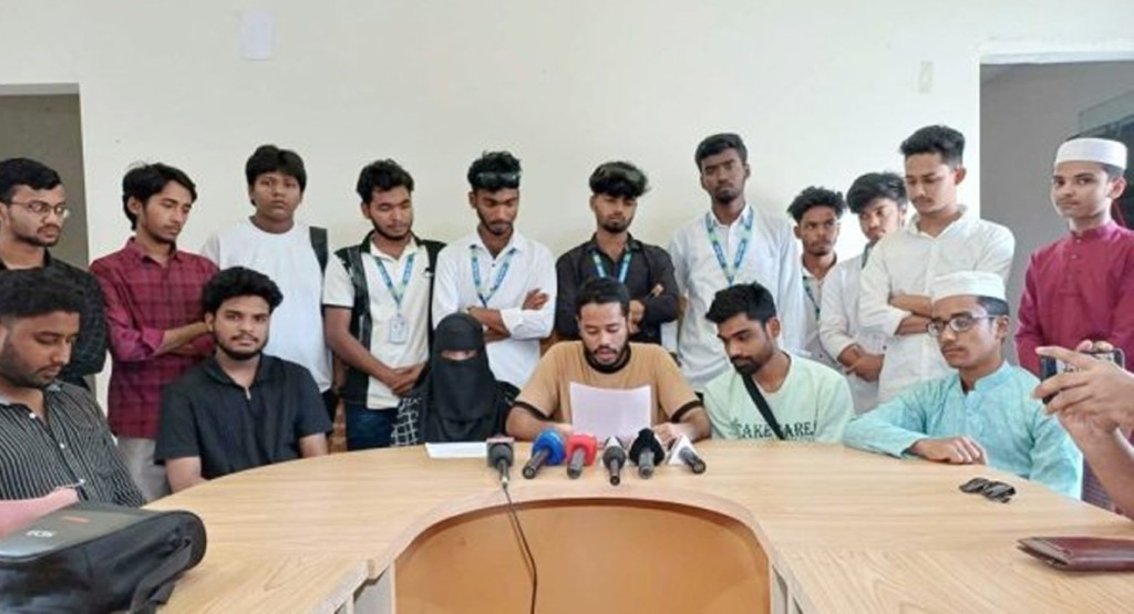 দোহারে বৈষম্যবিরোধীদের সদ্য ঘোষিত কমিটিকে একাংশের অবাঞ্ছিত ঘোষণা 3 doha 1740322271 দোহারে বৈষম্যবিরোধীদের সদ্য ঘোষিত কমিটিকে একাংশের অবাঞ্ছিত ঘোষণা