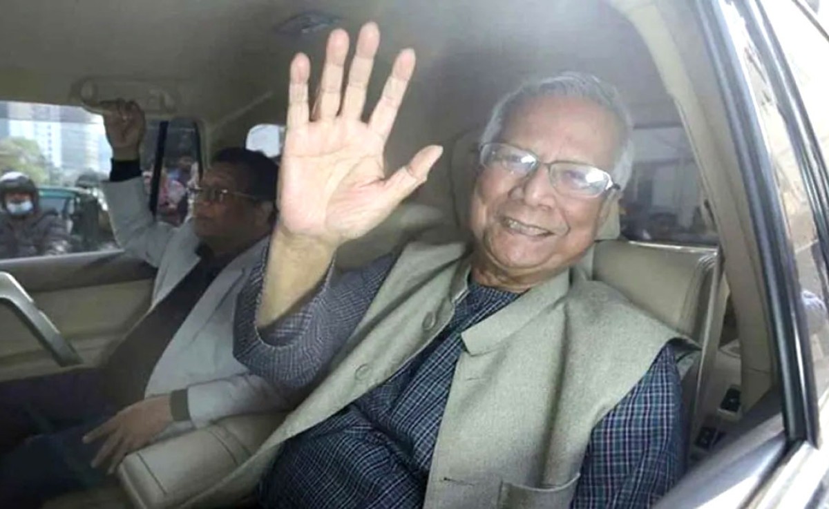 দেশে ফিরলেন প্রধান উপদেষ্টা