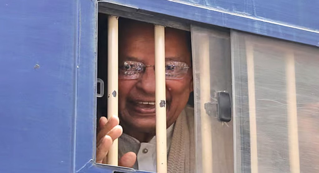 আদালতে হাসতে হাসতে ইনু বলেন-‘আমি লাউ, কদু দুটিরই বিপক্ষে’ 4 enu 1739794533 আদালতে হাসতে হাসতে ইনু বলেন-‘আমি লাউ, কদু দুটিরই বিপক্ষে’