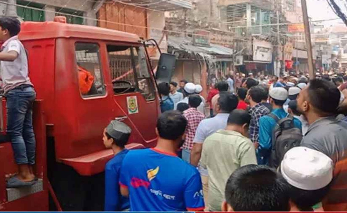 সোনারগাঁয়ে এসির কমপ্রেসার বিস্ফোরণ, নিহত ২