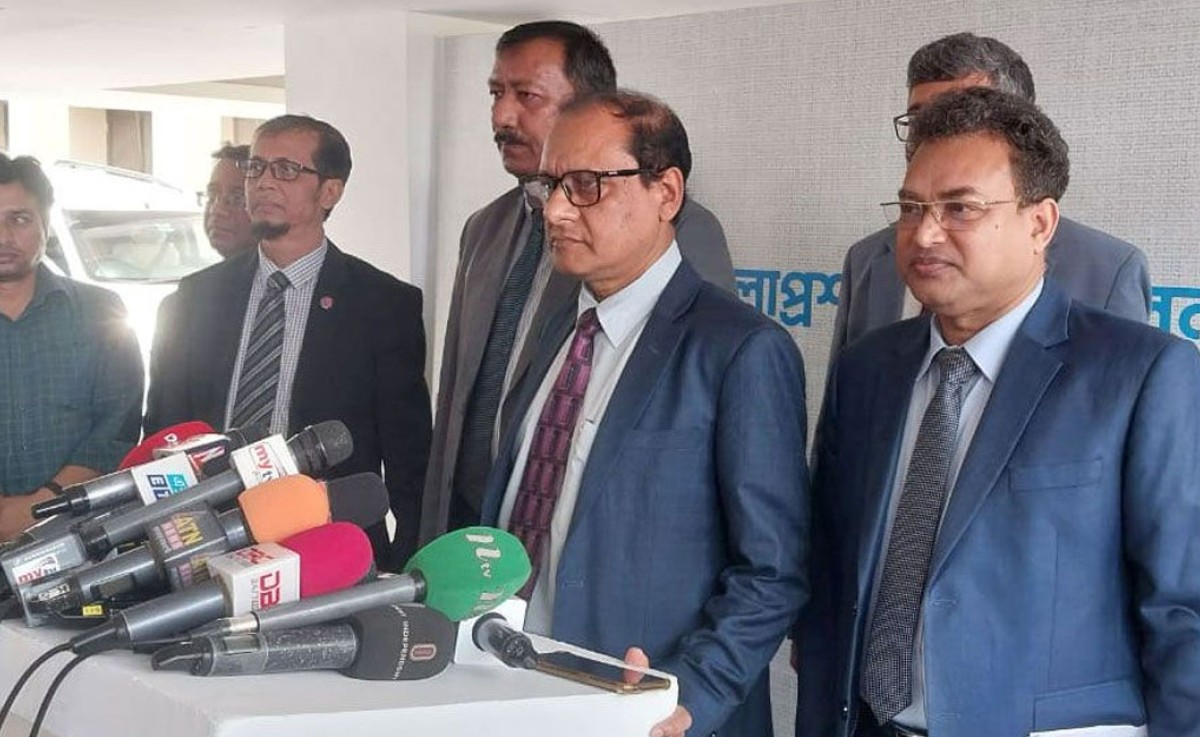 প্রশাসনিকভাবে উদ্যোগ নেওয়ার সুযোগ নেই: নিয়োগপ্রত্যাশীদের আন্দোলন প্রসঙ্গে গণশিক্ষা উপদেষ্টা