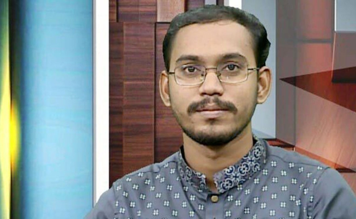 আইনশৃঙ্খলা পরিস্থিতি নিয়ে মধ্যরাতে সমন্বয়ক হান্নান মাসউদের ফেসবুক স্ট্যাটাস