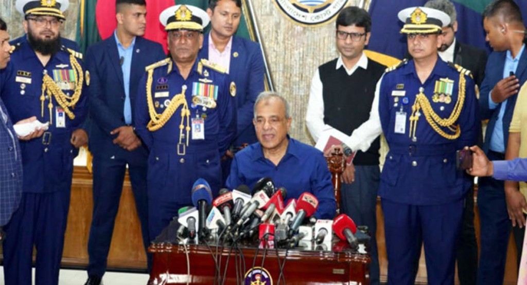 যদি আমরা দুর্নীতি করি আপনারা সেটা প্রকাশ করে দেন: স্বরাষ্ট্র উপদেষ্টা 2 home 1739781134 যদি আমরা দুর্নীতি করি আপনারা সেটা প্রকাশ করে দেন: স্বরাষ্ট্র উপদেষ্টা