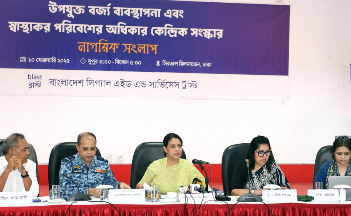 সাড়ে ৪ হাজার পুরোনো বাস বাতিল করা হবে: পরিবেশ উপদেষ্টা