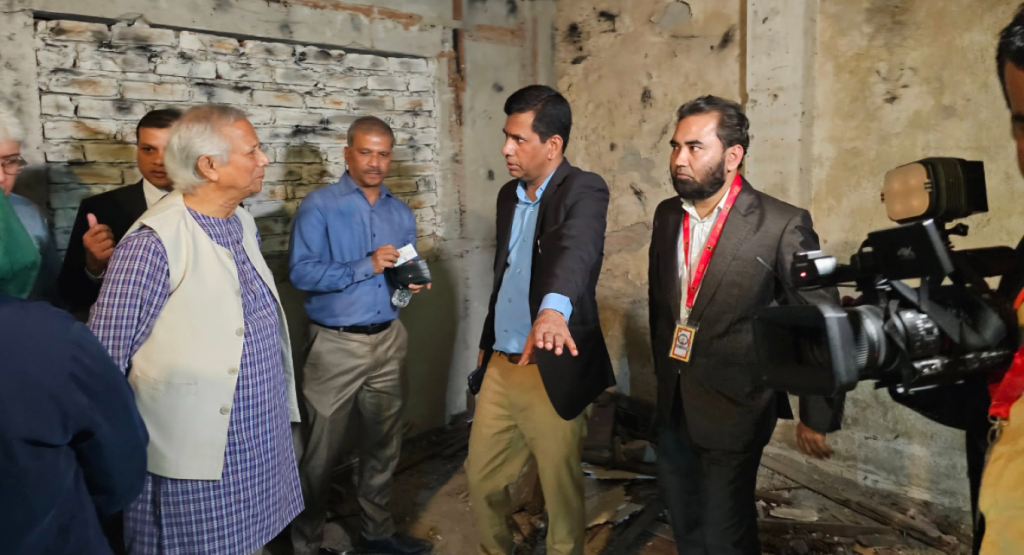 আয়নাঘর পরিদর্শনে প্রধান উপদেষ্টা : অভিজ্ঞতা বর্ণনা করছেন ভুক্তভোগীরা 3 image 1200x650 14 1739346170 আয়নাঘর পরিদর্শনে প্রধান উপদেষ্টা : অভিজ্ঞতা বর্ণনা করছেন ভুক্তভোগীরা