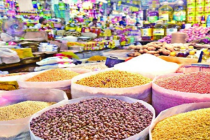 খাতুনগঞ্জে আমদানি-সরবরাহ স্বাভাবিক, কমছে পণ্যের দাম