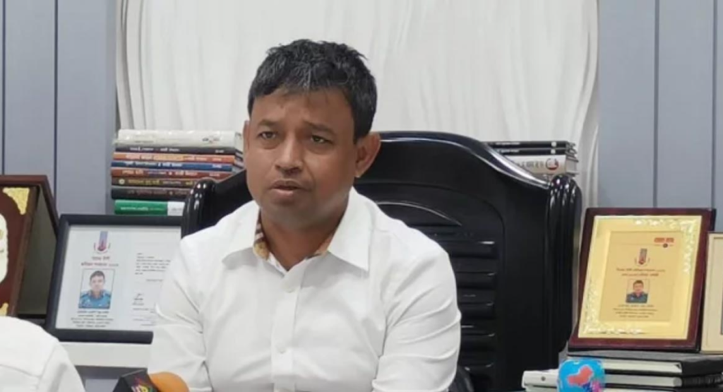 হারুনের ১০০ বিঘা জমি ও ৭ বাড়ি-ফ্ল্যাট জব্দের নির্দেশ আদালতের 2 image 1200x650 23 1739984311 হারুনের ১০০ বিঘা জমি ও ৭ বাড়ি-ফ্ল্যাট জব্দের নির্দেশ আদালতের