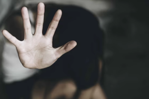 ‘চিৎকারের আওয়াজ পাচ্ছিলাম, কিছুই করার ছিল না’ বাসে ডাকাতি ও ‘ধর্ষণ’