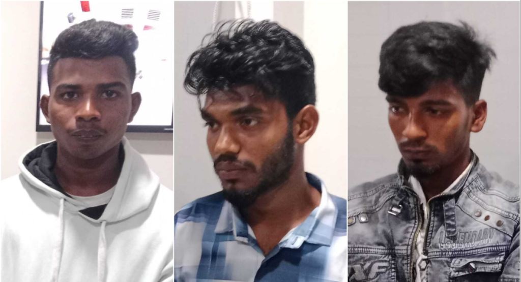 পদ্মার চরে গৃহবধূকে সংঘবদ্ধ ধর্ষণ, গ্রেপ্তার ৩ 3 image 1200x650 7 1740113368 পদ্মার চরে গৃহবধূকে সংঘবদ্ধ ধর্ষণ, গ্রেপ্তার ৩