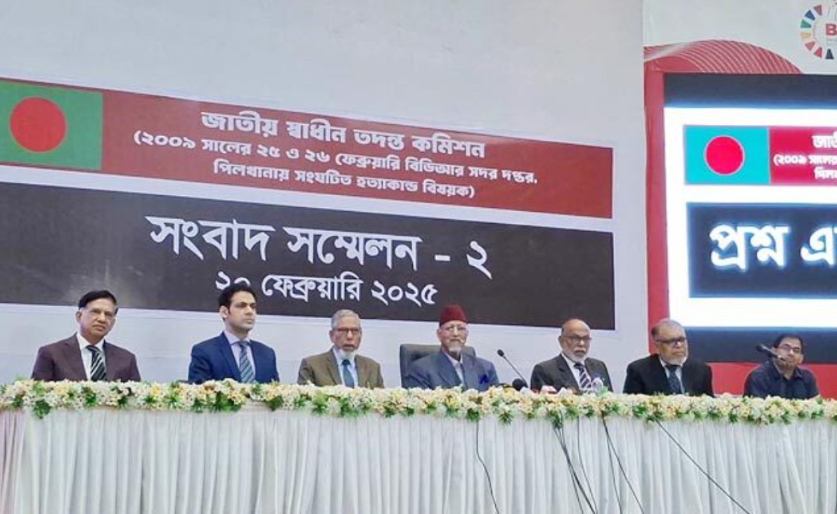 পিলখানা হত্যাকাণ্ডে ৩৭ জনের সাক্ষ্যগ্রহণ, হাসিনা-মঈনদের খুঁজছে কমিশন