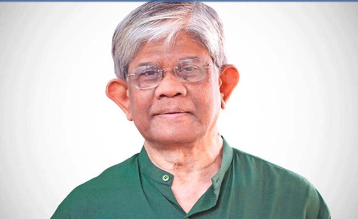 খাদের কিনারে থাকা অর্থনীতিকে টেনে তুলছে সরকার