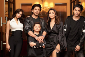 ‘মান্নাত’ ছাড়ছেন শাহরুখ পরিবার!